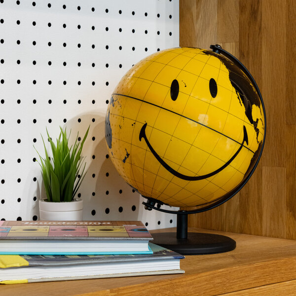 Globe Smiley